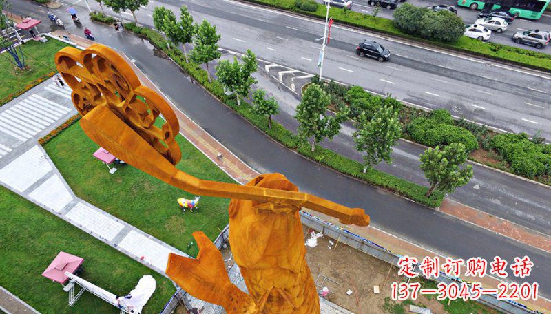 泉州钥匙象征,情感绽放——中领雕塑精制铜钥匙雕塑