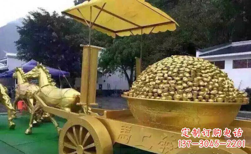 泉州中领雕塑:精美的玻璃钢马雕塑