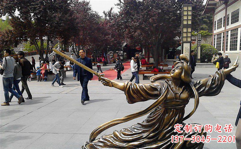 泉州中领雕塑：美轮美奂的古代美女舞剑人物铜雕