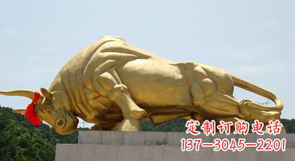 泉州广场黄铜奔牛铜雕