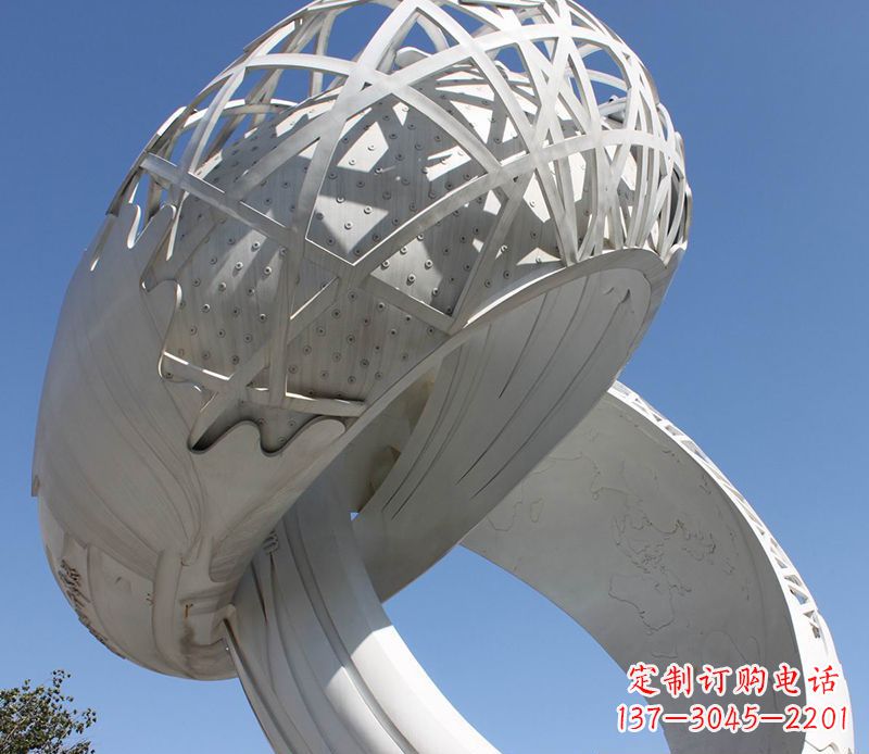 泉州广场戒指不锈钢雕塑