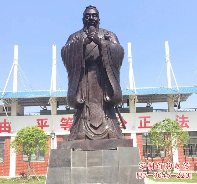 泉州具有传统文化气息的孔子雕塑
