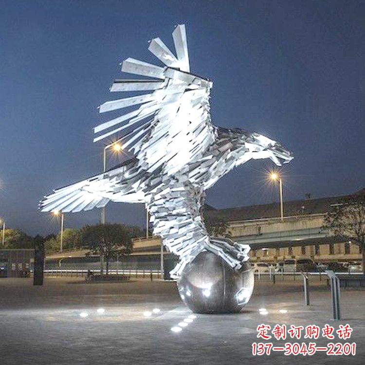 泉州广场老鹰不锈钢景观雕塑