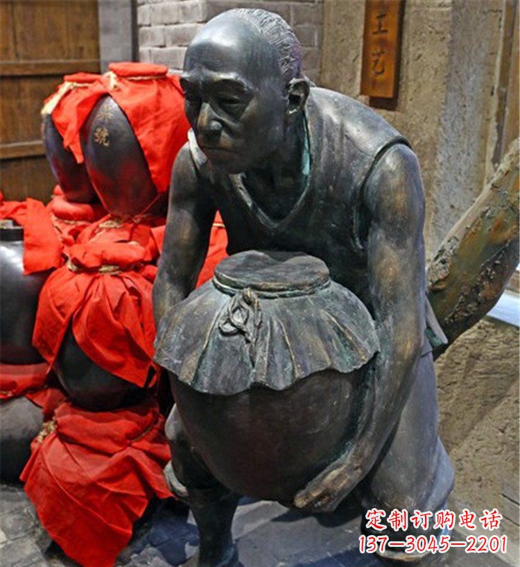 泉州铜质老人抱酒图案雕塑