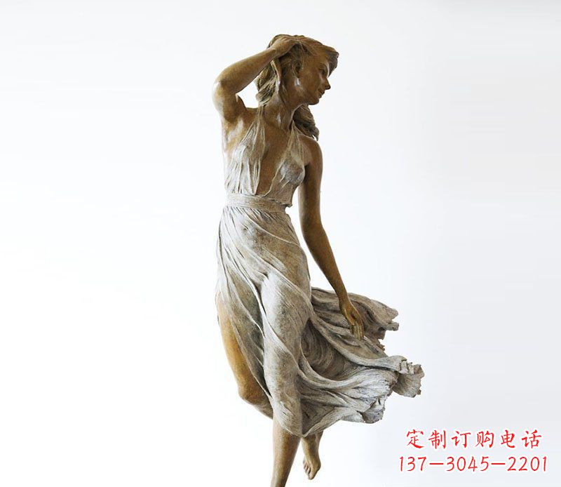 泉州空灵优雅的西方美女雕塑
