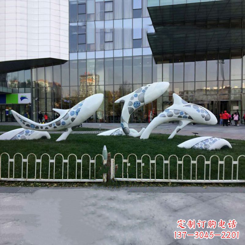 泉州城市绿地观赏海豚雕塑