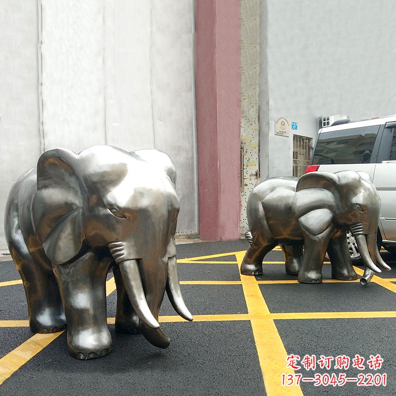 泉州憨态大象不锈钢镜面雕塑