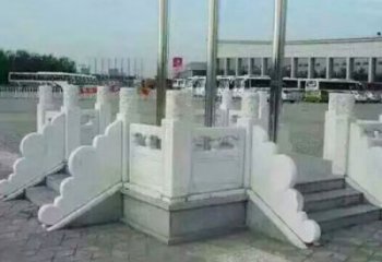 泉州中领雕塑提供绚丽升旗台石雕，一种标志性的…