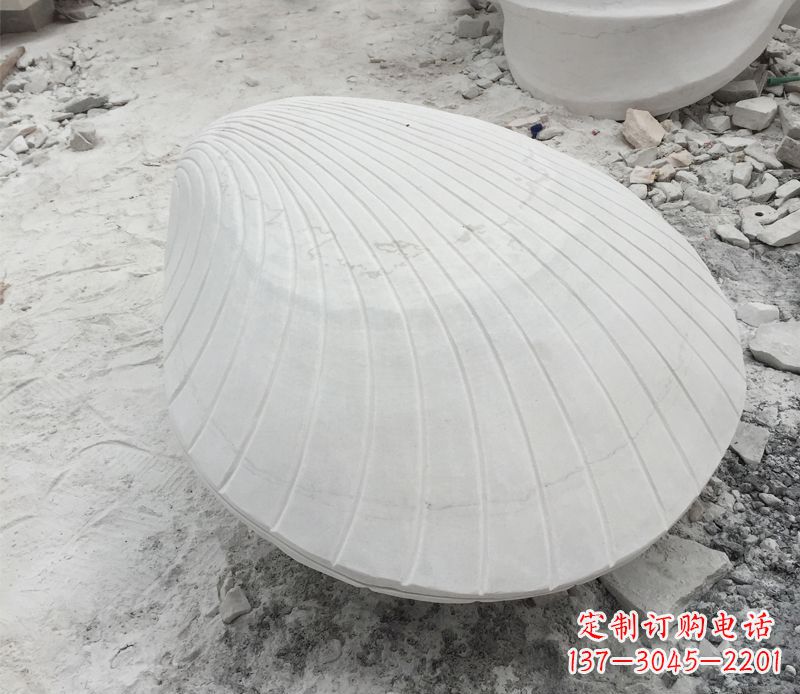 泉州用贝壳雕刻出美丽的汉白玉雕塑