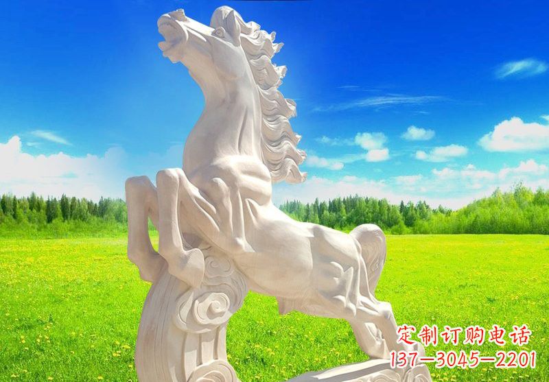 泉州古典精美的汉白玉奔马石雕