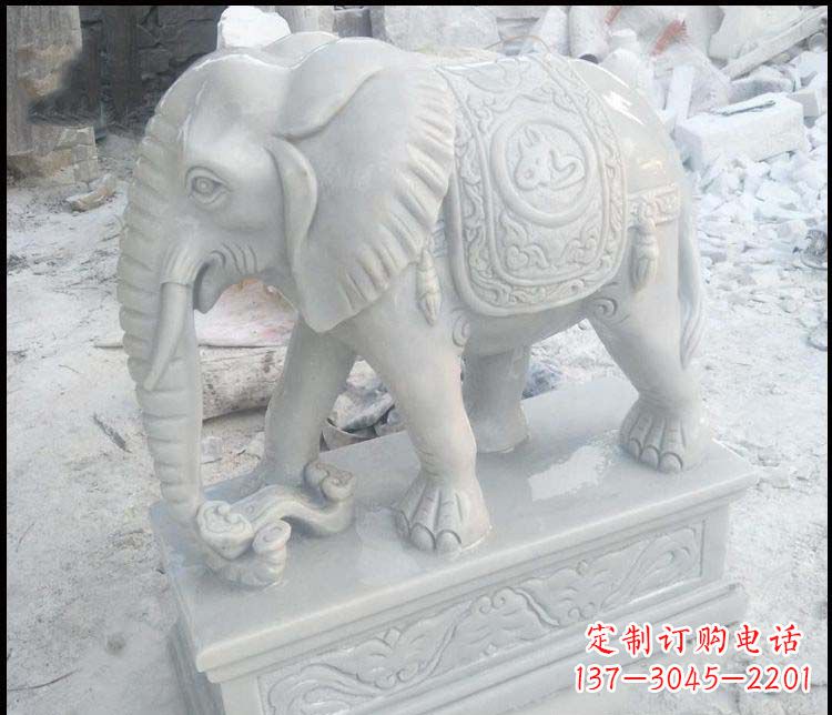 泉州汉白玉吉祥鼻卷如意的大象石雕