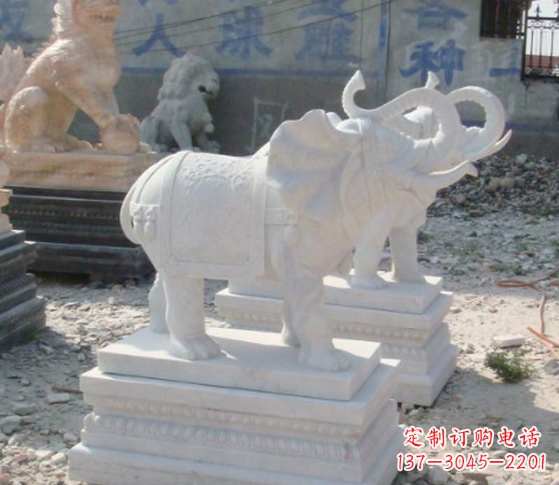 泉州汉白玉卷鼻喷水大象