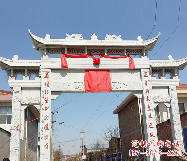 泉州汉白玉三门石牌坊石雕——精致而优雅