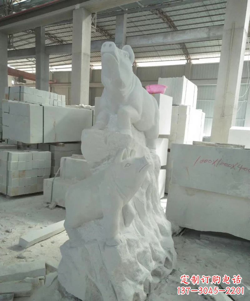 泉州瑞颜祥彩汉白玉生肖猪雕塑