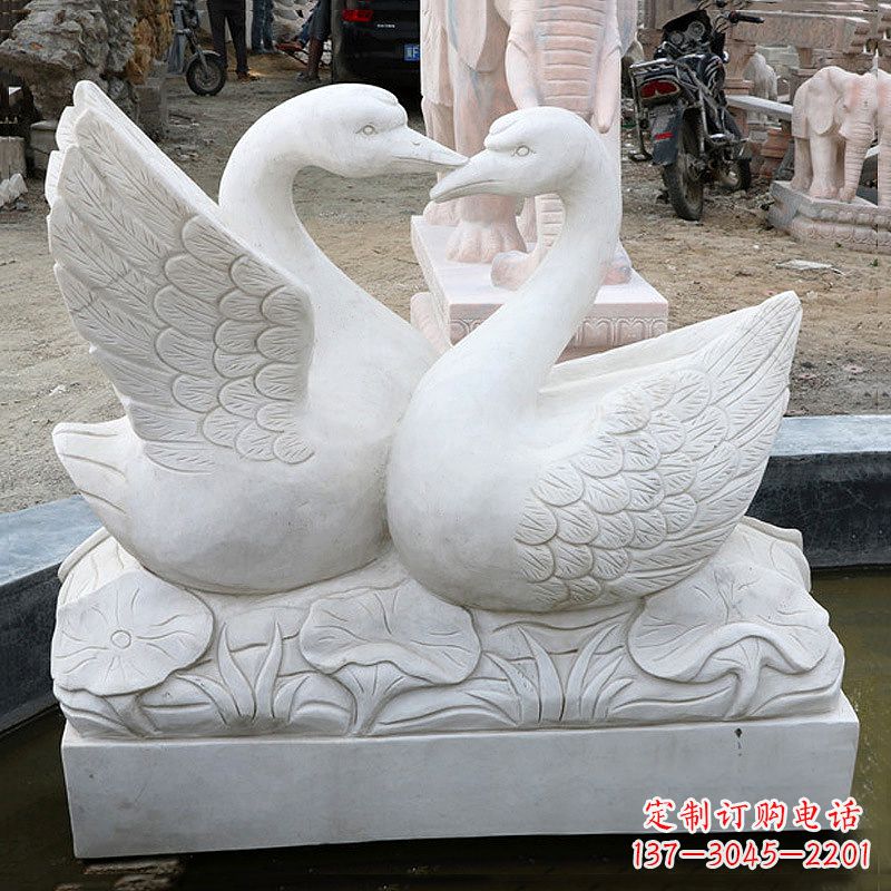 泉州精美绝伦的汉白玉天鹅石雕塑
