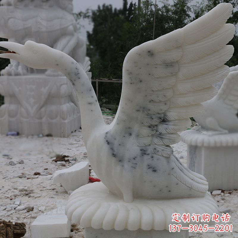 泉州汉白玉天鹅石雕,精美绝伦,令人叹为观止