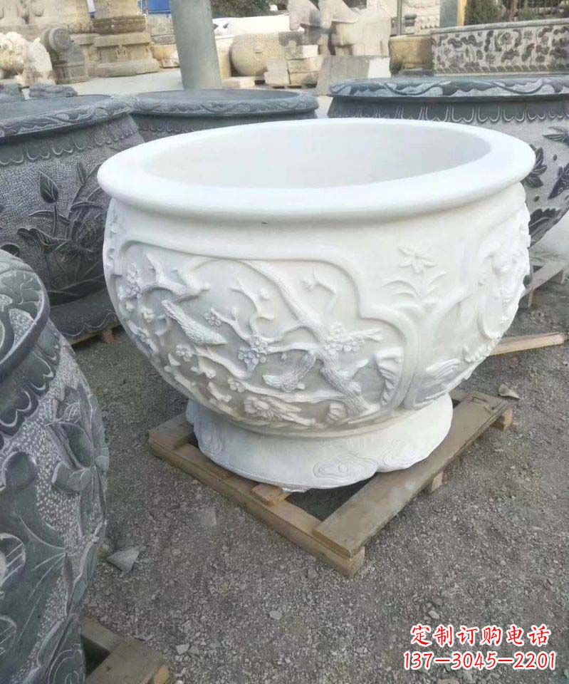 泉州汉白玉材质可爱水缸雕塑