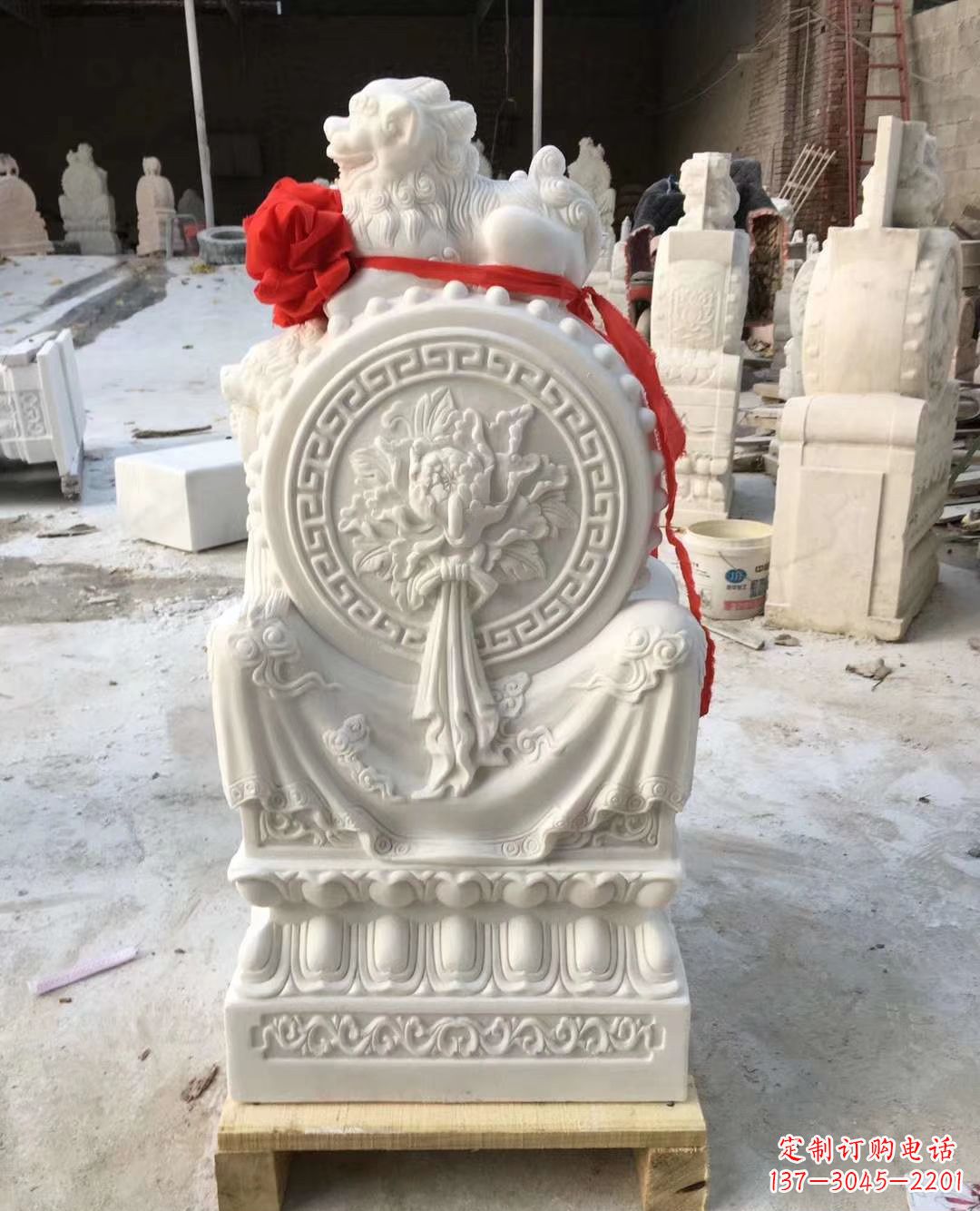 泉州纯手工汉白玉狮子雕塑
