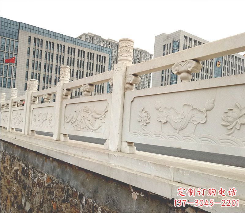泉州荷花鲤鱼石浮雕汉白玉石栏板石雕