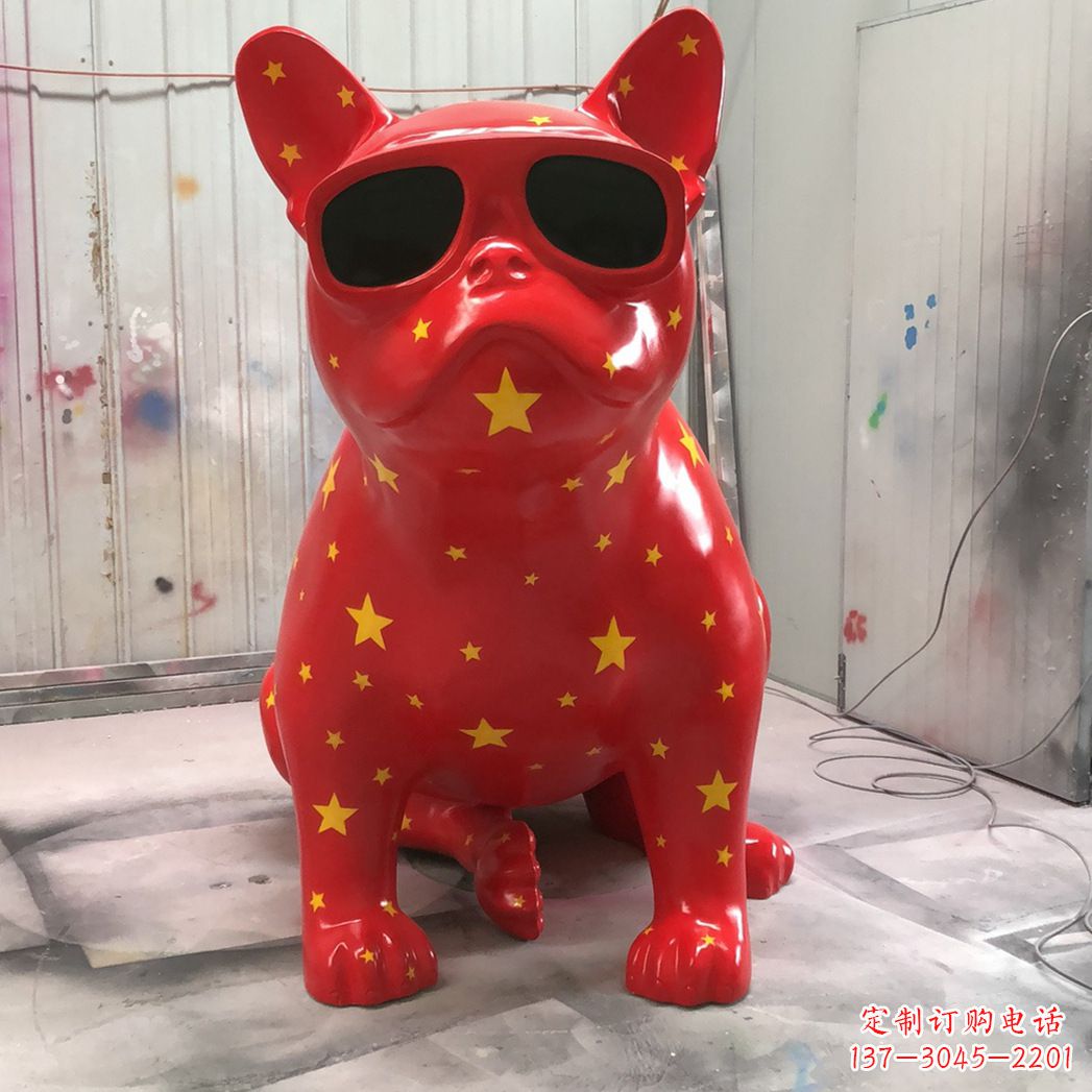 泉州玻璃钢材质精致的生肖雕塑