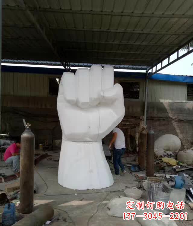 泉州户外不锈钢景观拳头雕塑
