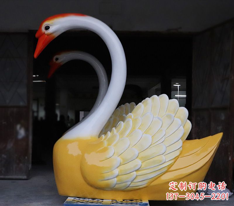 泉州爱心天鹅雕塑,让你的爱永生