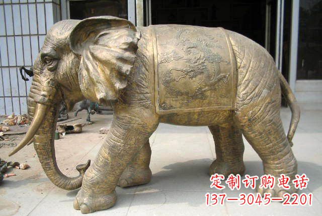 泉州黄铜大象雕塑,让你的空间充满热情