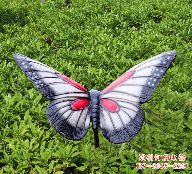 泉州灰黑色仿真蝴蝶摆件园林玻璃钢彩绘动物雕塑