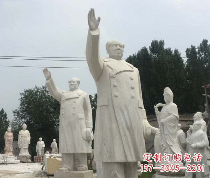 泉州挥手的毛主席校园伟人石雕