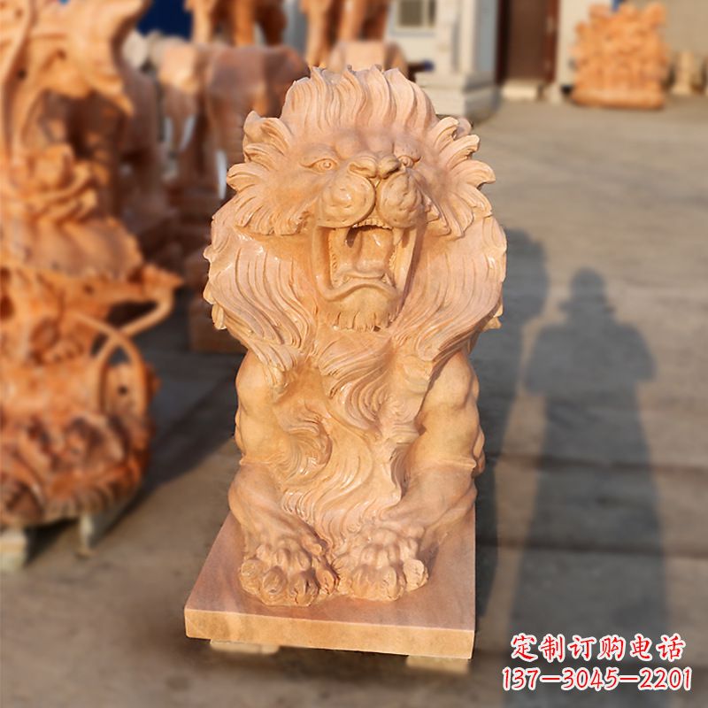泉州象征力量的汇丰狮子红石雕