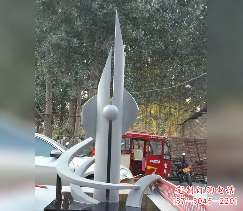 泉州不锈钢火箭剪纸雕塑,展现创新科技美学