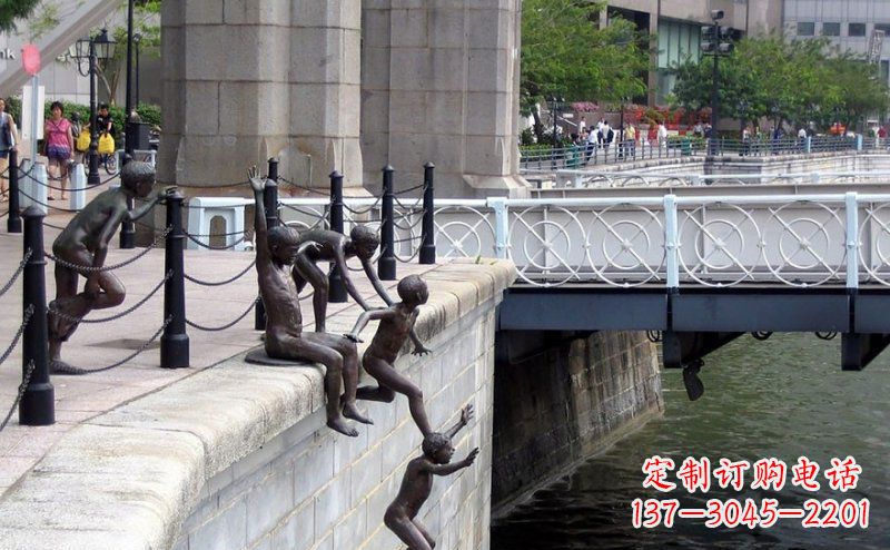 泉州街边跳水的小孩小品铜雕