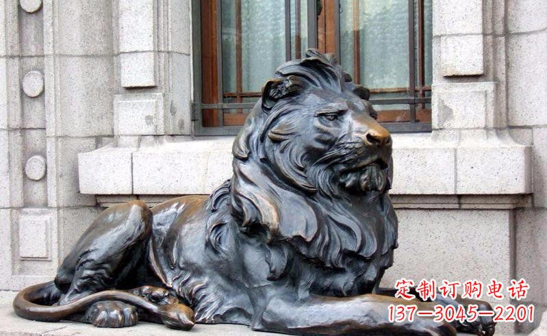 泉州街边卧着的狮子景观雕塑