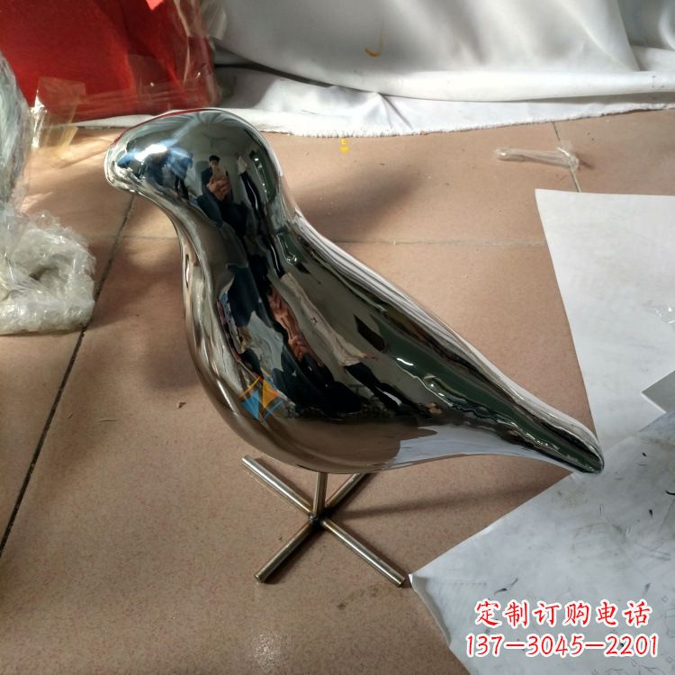 泉州精致现代镜面不锈钢鸽子雕塑