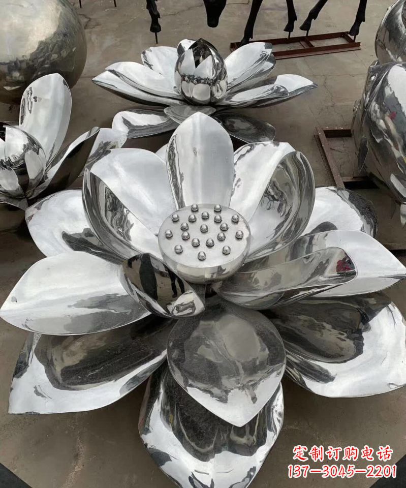 泉州精美不锈钢荷花雕塑,点亮你的家园