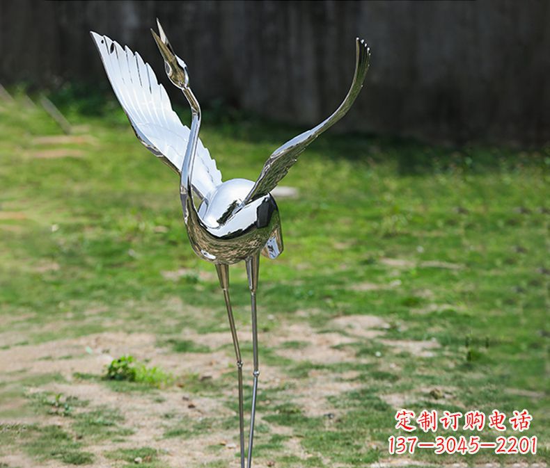 泉州高端定制丹顶鹤展翅不锈钢雕塑