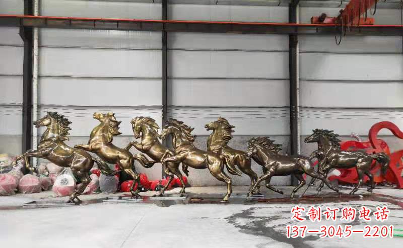 泉州骏马奔腾玻璃钢动物雕塑户外摆件