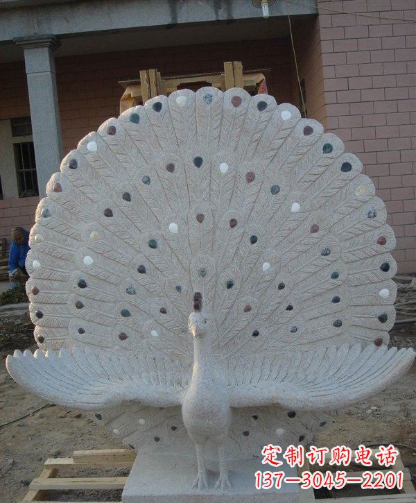 泉州精美雕塑,定制孔雀开屏石雕