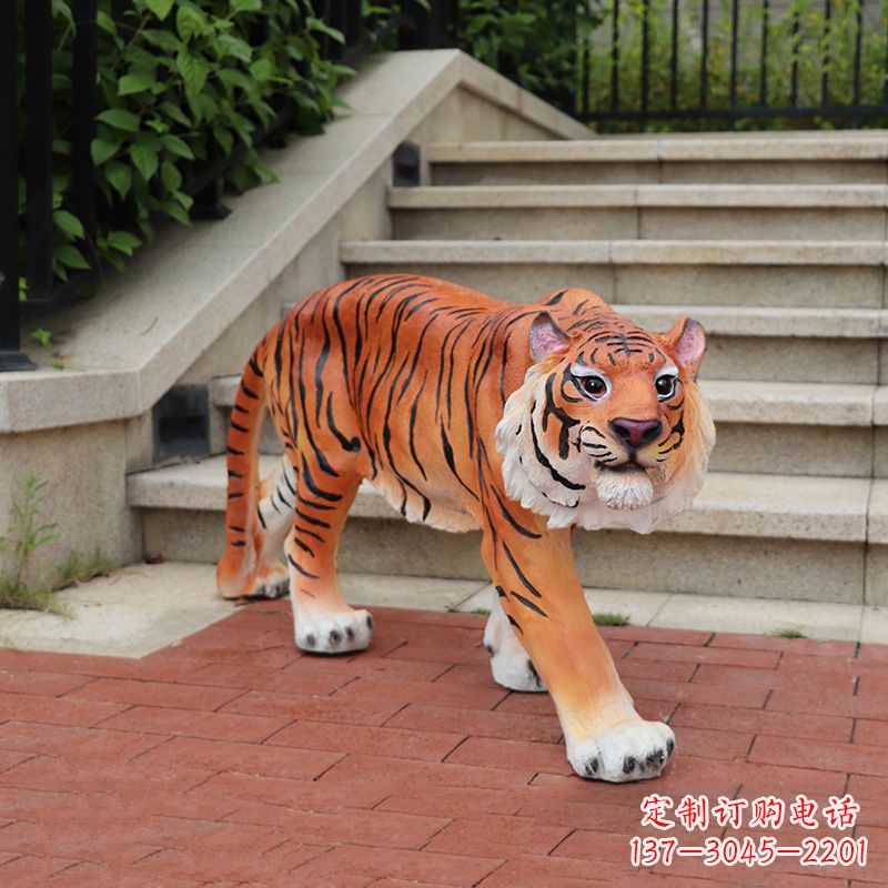 泉州老虎玻璃钢仿雕塑—小区园林室外装饰品