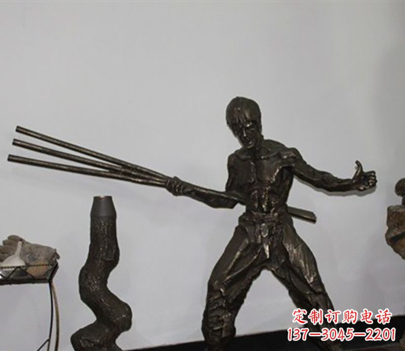 泉州海量李小龙铜雕尽显功夫之美