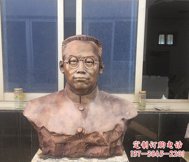 泉州刘伯承头像人物铜雕