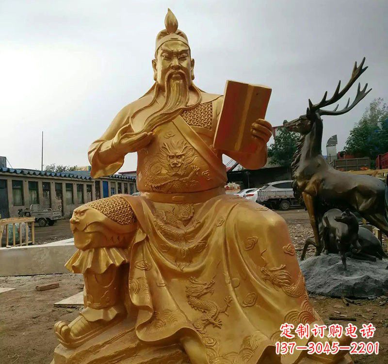 泉州鎏金关公看书铜雕像