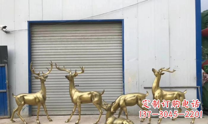 泉州高贵典雅的鹿群铜雕