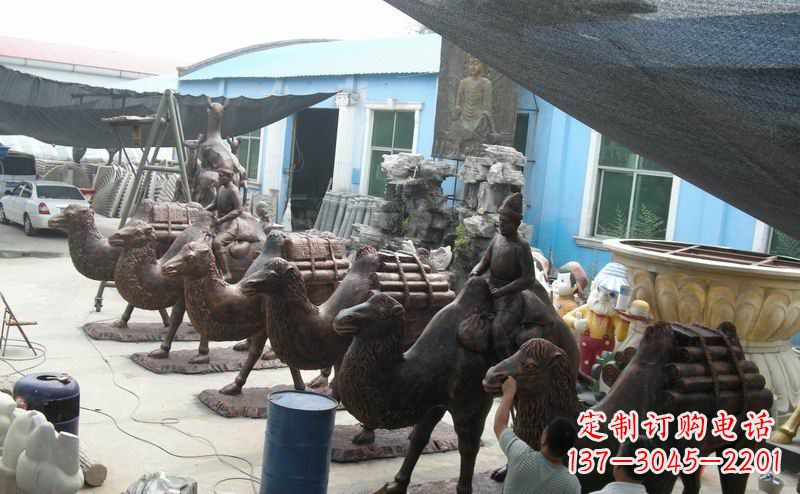 泉州骆驼公园动物铜雕魅力无限