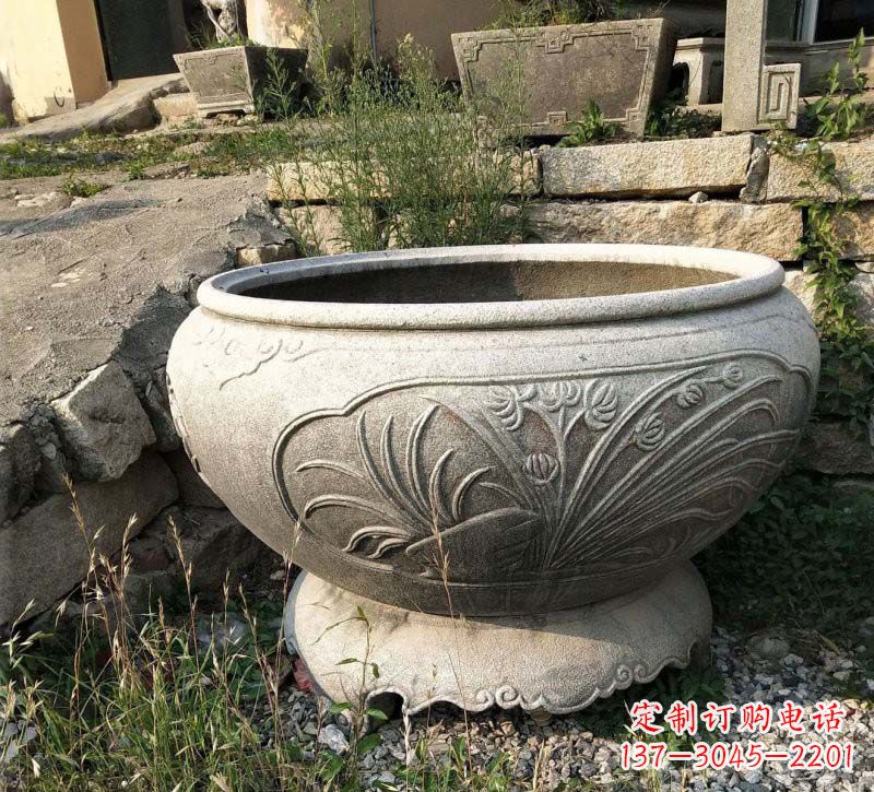 泉州梅兰竹菊浮雕石水缸