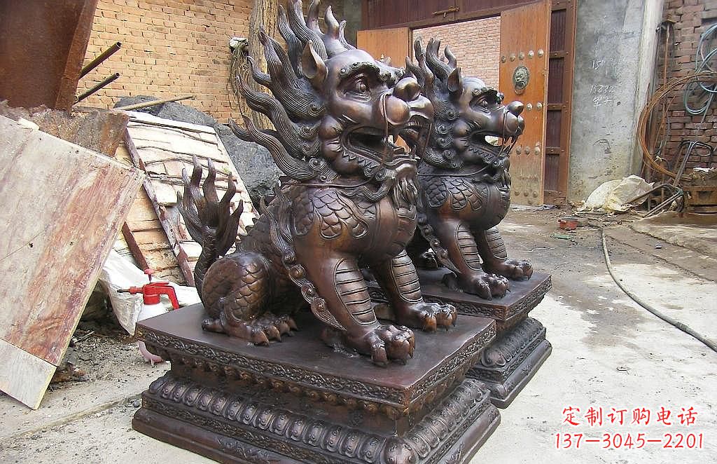 泉州传统工艺精制–钜细工艺麒麟铜雕