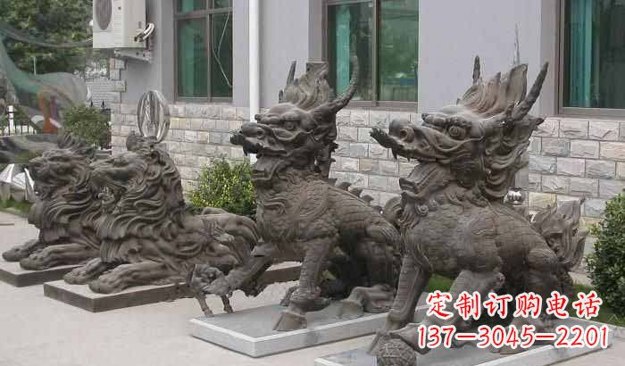 泉州招财进宝,麒麟雕塑立足宅门口
