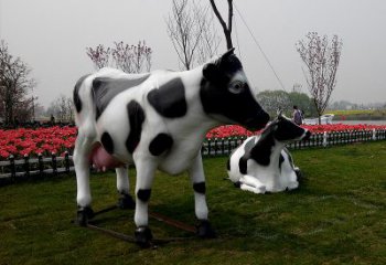 泉州真实农场气息的户外仿真奶牛雕塑