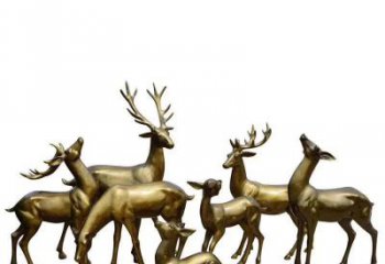 泉州精致精美，欣赏黄铜色鹿群雕塑
