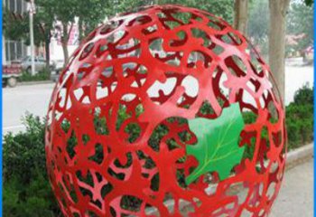 泉州街边不锈钢镂空球和树叶景观雕塑